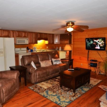 Chalet Village Little Creek Cabin 빌라 외부 사진